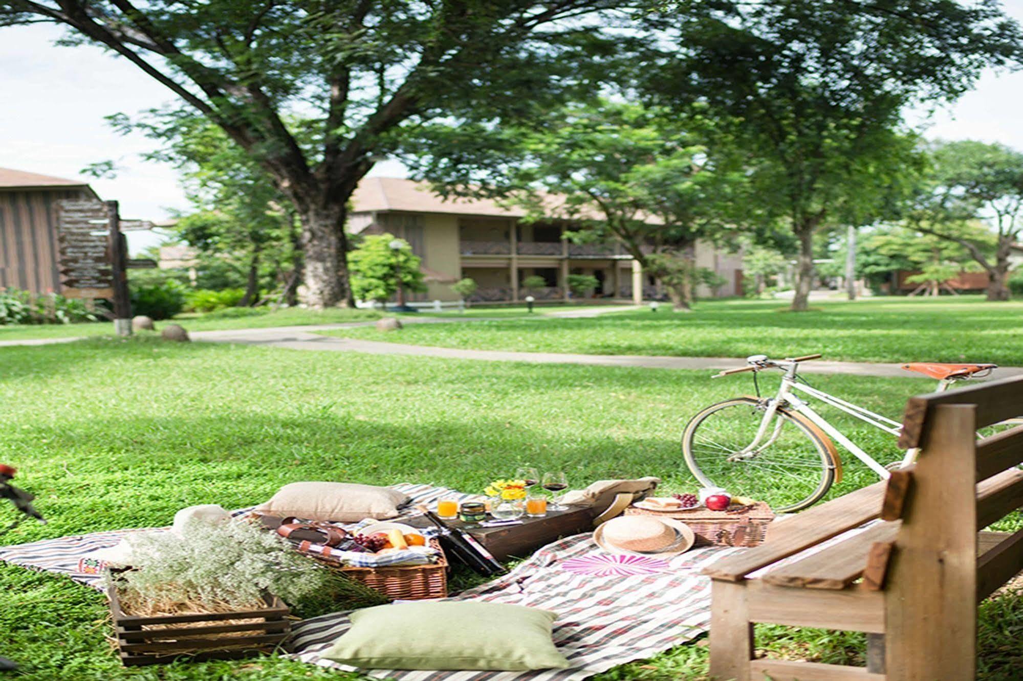 Wishing Tree Resort, Khon Kaen Luaran gambar